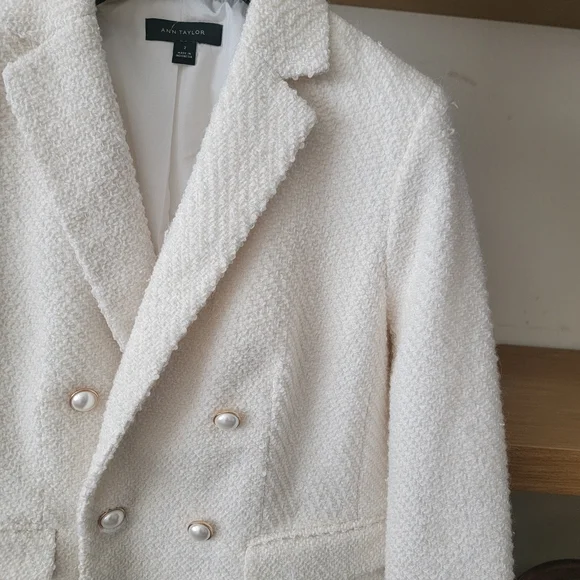 Ann Taylor Double-Breasted Blazer - Picture 6 of 9